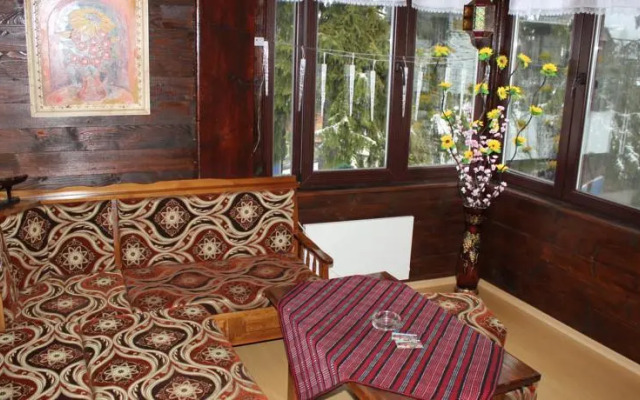 Traditsia Guest House