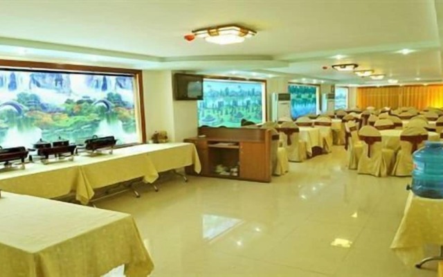 Binh Phuong Hotel