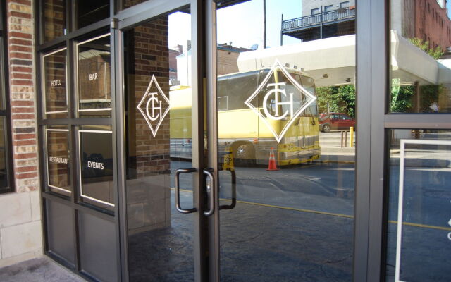 Scholar Morgantown, Tapestry Collection by Hilton