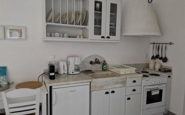 Elia Apartments