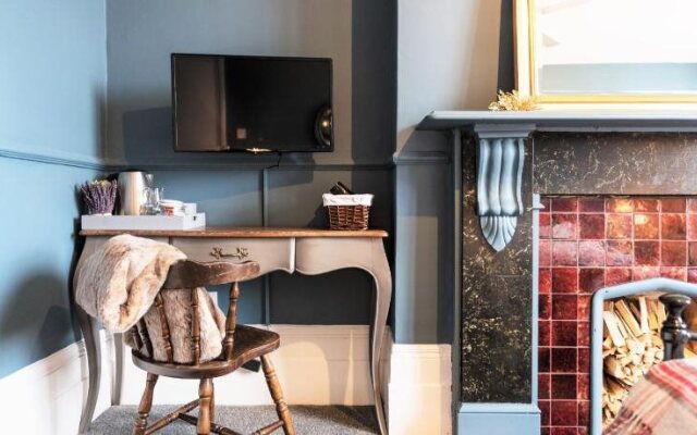 Summerfield Pub & Boutique Rooms