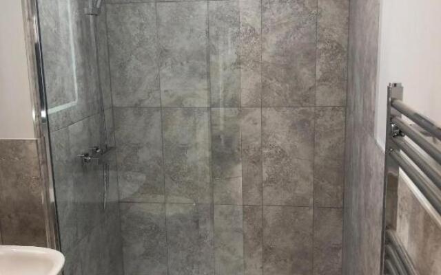 Hamilton Arms Suites