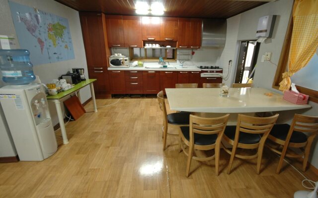 Apple Tree Guest house