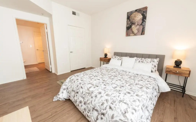 Elite 2BR Apartment at Venice Marina Del Rey