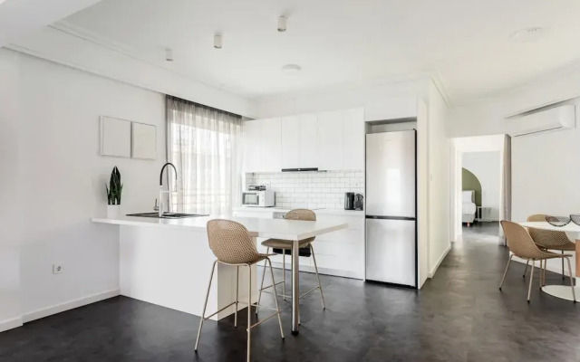 OneZeroTwo by Zoia Living