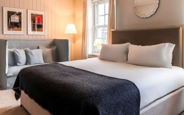 The Crown hotel