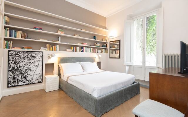 Raffaello Apartment by Firenze Prestige