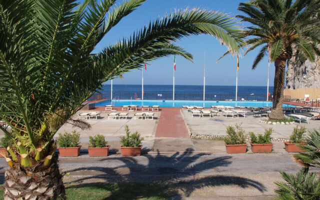 Conca Azzurra Beach Resort