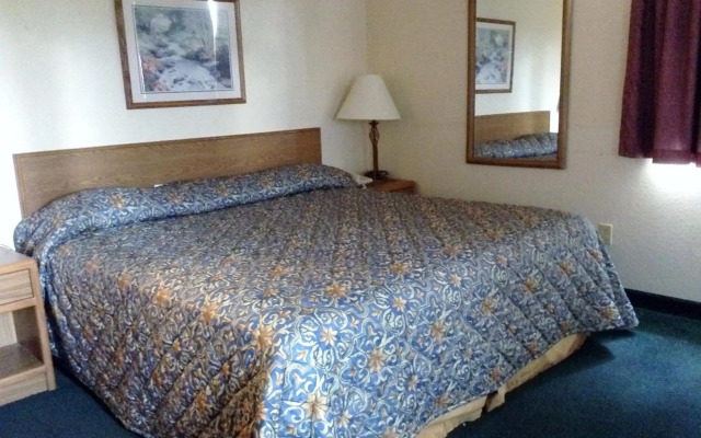 Travelodge by Wyndham Hudsonville