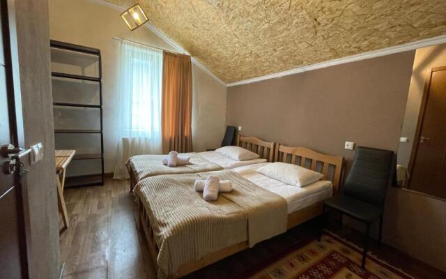 Hotel Dari