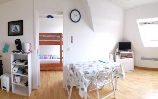 Bel appartement T2 150m plage et tous commerces