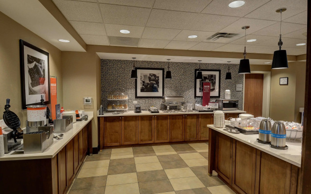 Hampton Inn & Suites Baltimore/Woodlawn