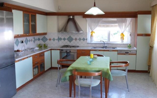 George Beach Studios & Villas