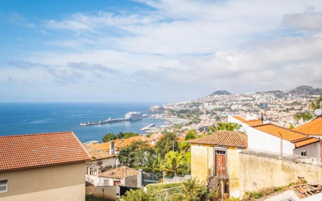 Uptown Sea View by Madeira Sun Travel