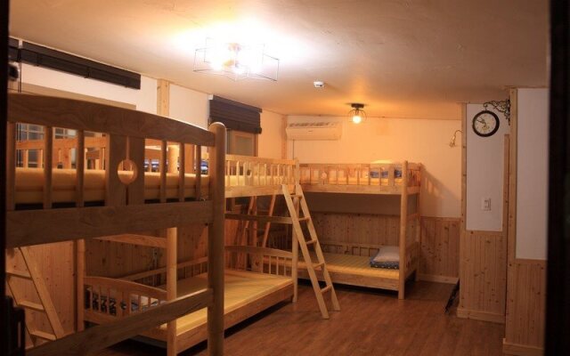 Bukchon Haneulgeum Guesthouse