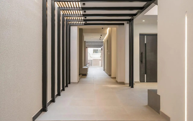 Ostrakon Suites