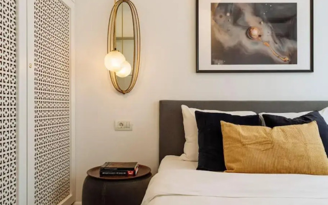 Pop Art Flat - Bright 2BR near the Old Town