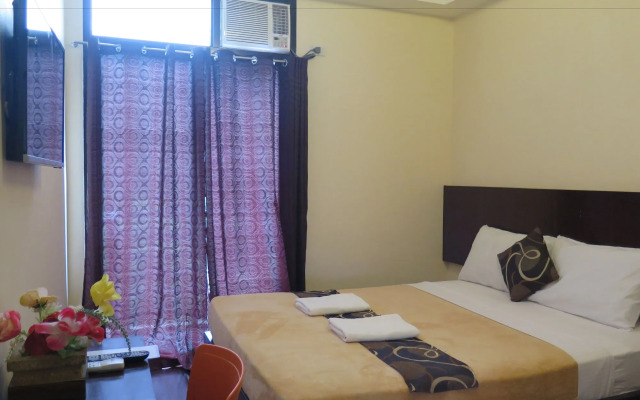 Rovic's Tourist Hotel