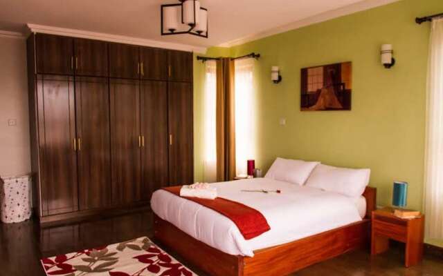 Huku Qwetu C5 City Breeze Apartment