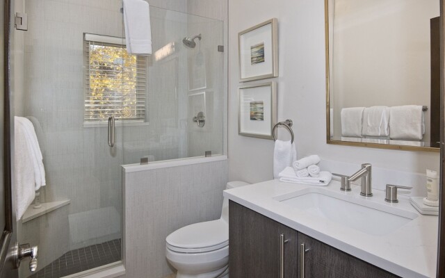 Timberfalls 1905 3 Bedroom Condo by RedAwning