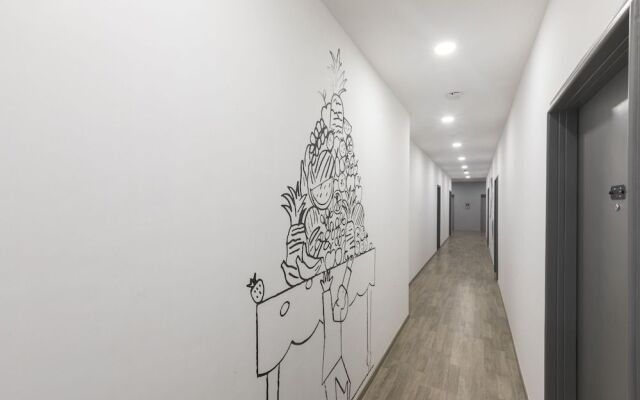 OYO Townhouse 21 Bombay Exhibition Centre