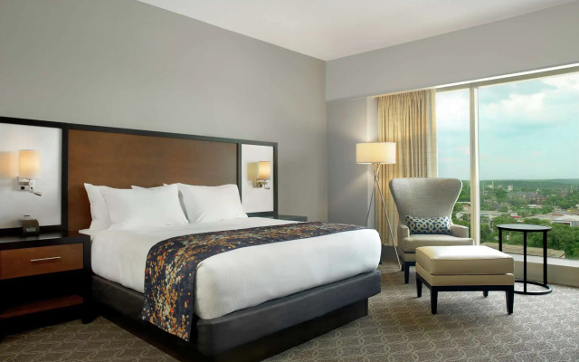 Doubletree by Hilton Cedar Rapids Convention Complex