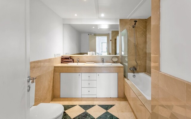 YOLO Spaces – Sotogrande Ocean View Penthouse