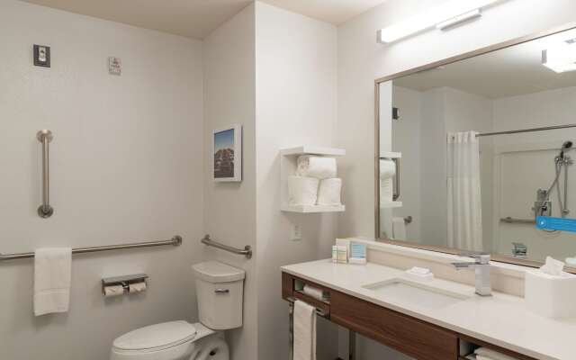 Hampton Inn & Suites Xenia Dayton