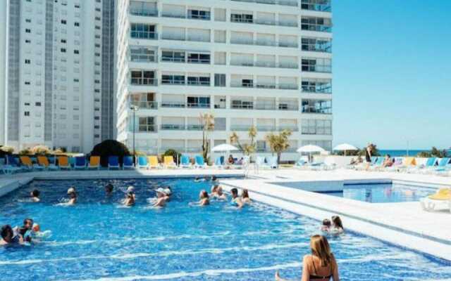 Dpto 6 personas FRENTE AL MAR-