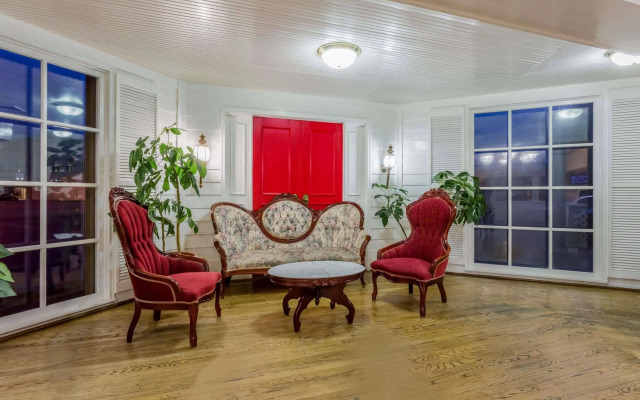 Ramada by Wyndham Roanoke