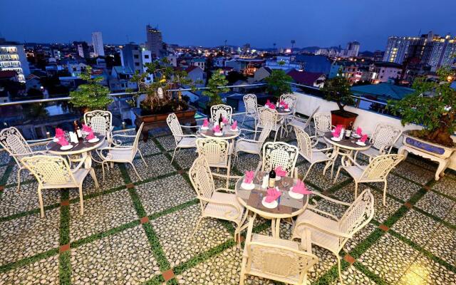 Thanh Lich Hue Hotel