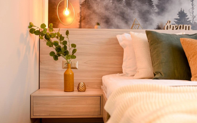 TROPICAL FEEL. 2BR Apt at Sala Palatului