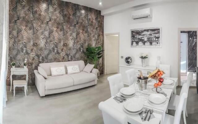 New Moon Luxury Apartment