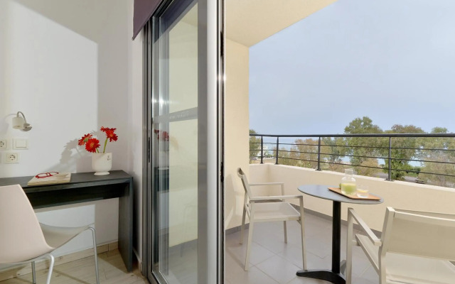 Airotel Patras Smart