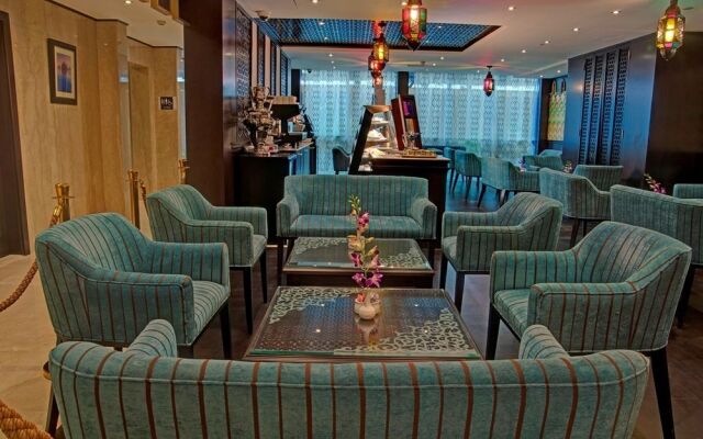 Boutique 7 Hotel & Suites