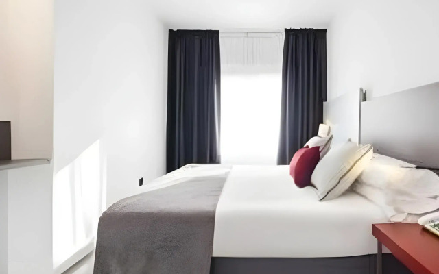 Hotel ILUNION Suites Madrid