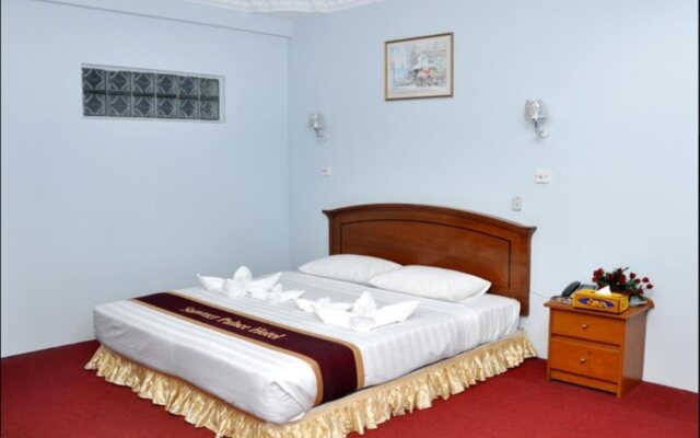 Summer Palace Hotel