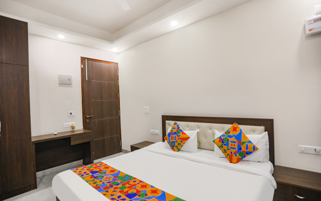 FabHotel Diamond