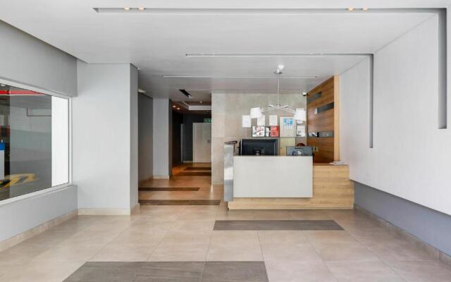 Stylish Central Apartment near Table Mountain