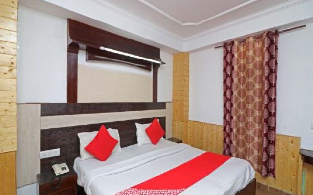 OYO 30616 Yamuna Regency