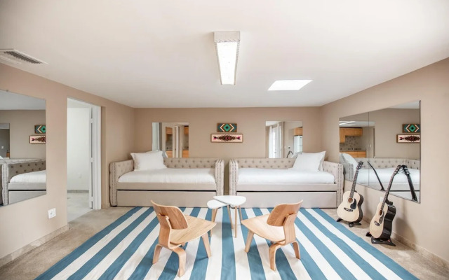 Free Bird by AvantStay | Desert Villa w/ Pool + Spa | 5 Mins to DT Scottsdale