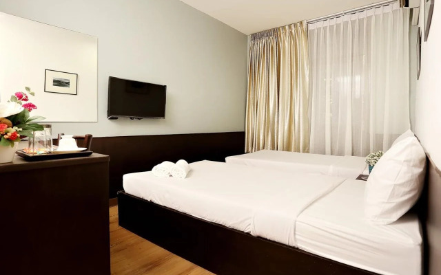 Baan Namtarn Guest House