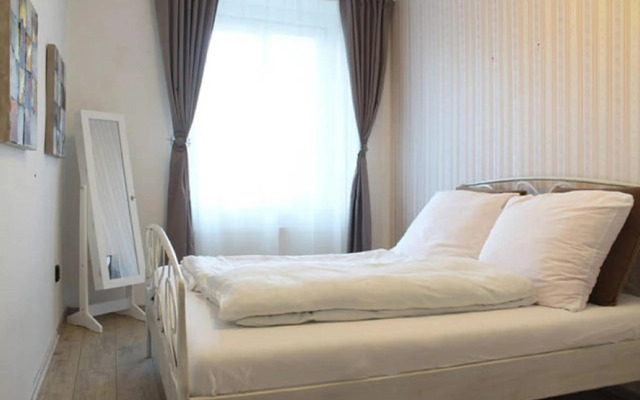 Apartment Argentinská 8