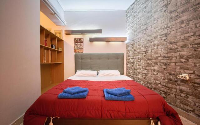 Athens metro apartment