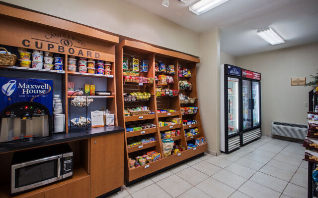 Candlewood Suites Windsor Locks Bradley Arpt by IHG