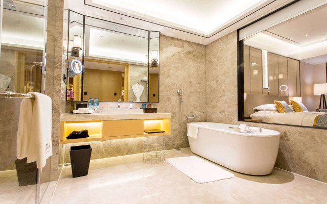 Howard Johnson by Wyndham Glory Plaza ChengHai