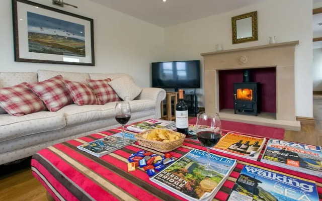 Stunningviews-privacy-hiking-sleeps8-wifi