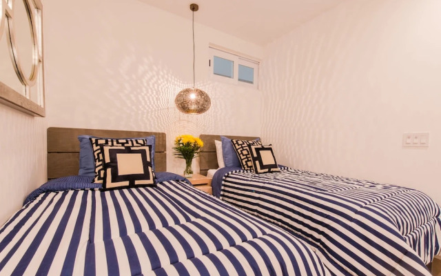 Oceana-311 by Playa District