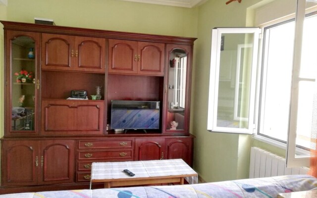 Apartment With 2 Bedrooms in León - 140 km From the Beach