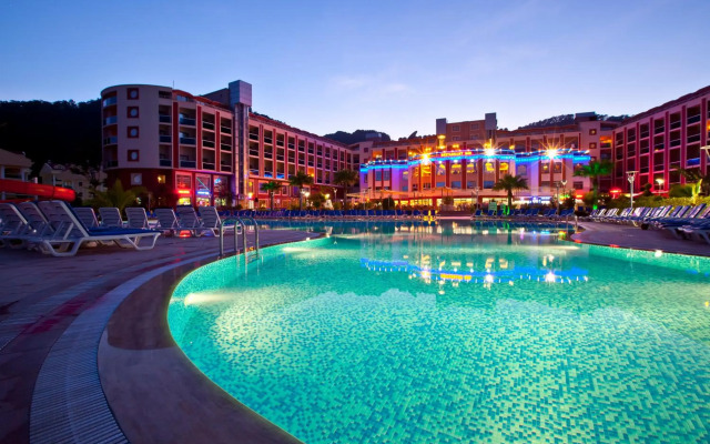 Green Nature Resort & Spa